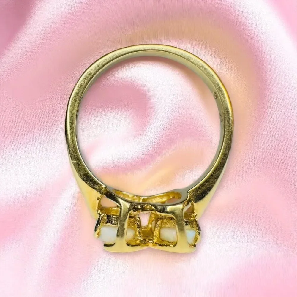 VINTAGE- 14K Gold -Natural Australian White Opal Crescent Moon Ring -Size 7 - 3g